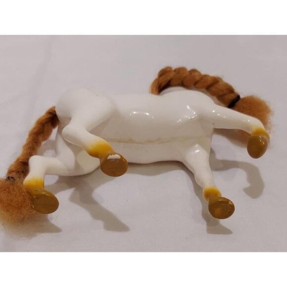 Vintage Marchon? Enchanted Kingdom White Horse Pony Brown Mane Tail Rare - Picture 5 of 5